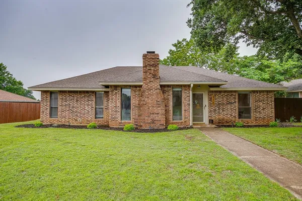 $355,000 | 918 Summer Trail, Flower Mound, TX 75028