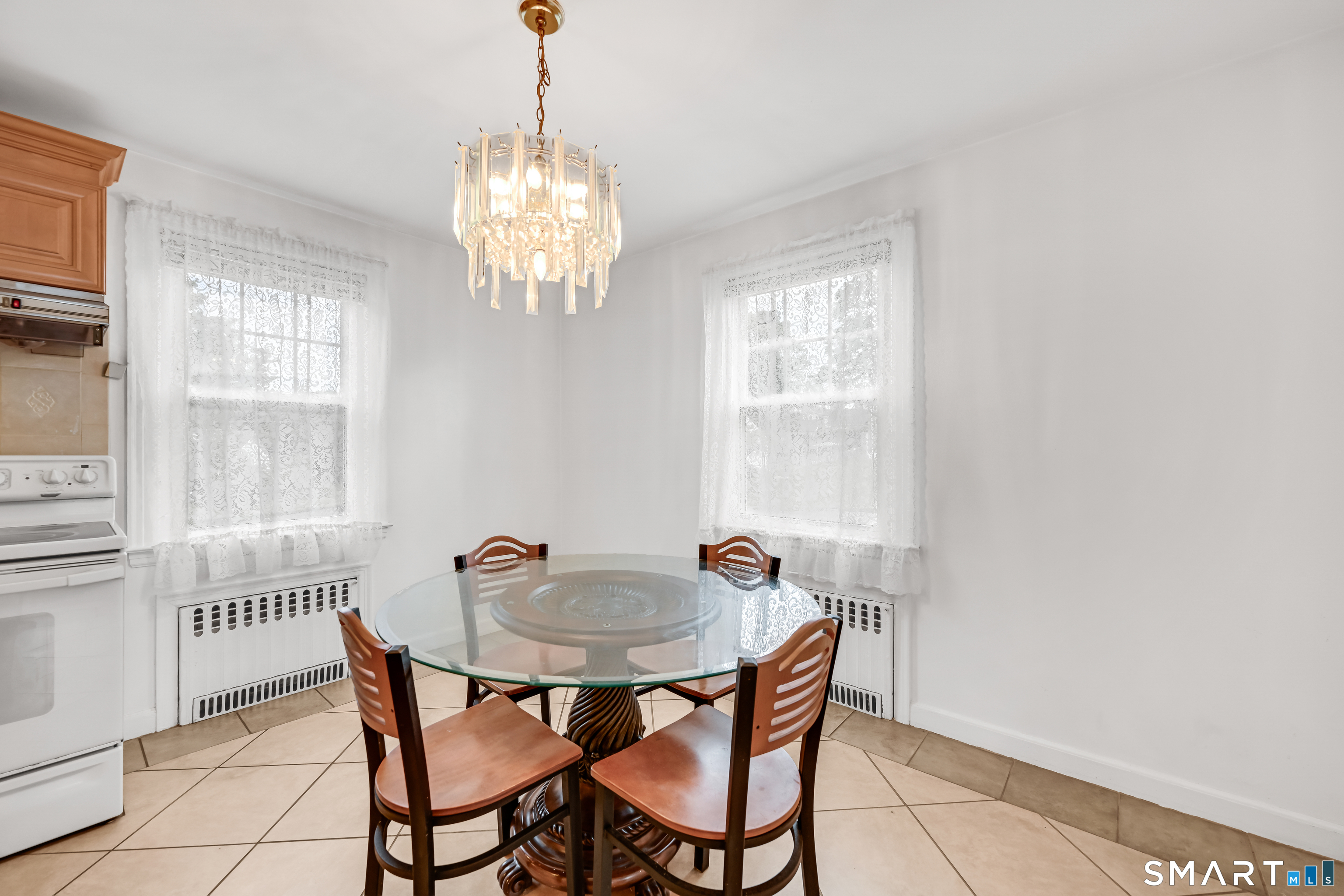 15 Brookdale Road Meriden, CT 06450 - Photo 8 of 32 Gallery Image 8