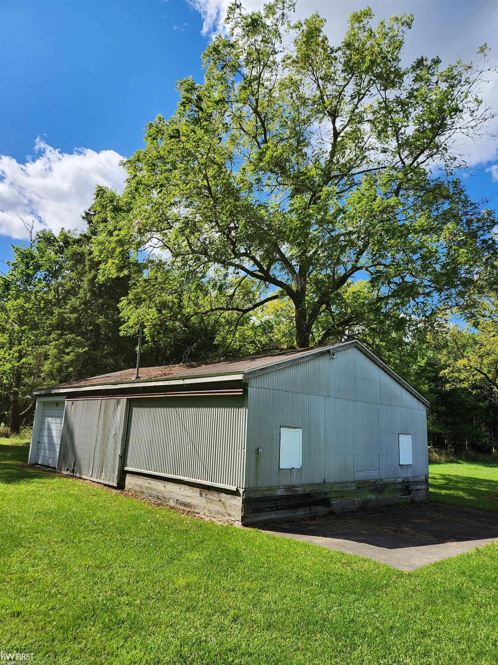 1063 Tinsman Road Fenton, MI 48430 - Photo 51 of 66
