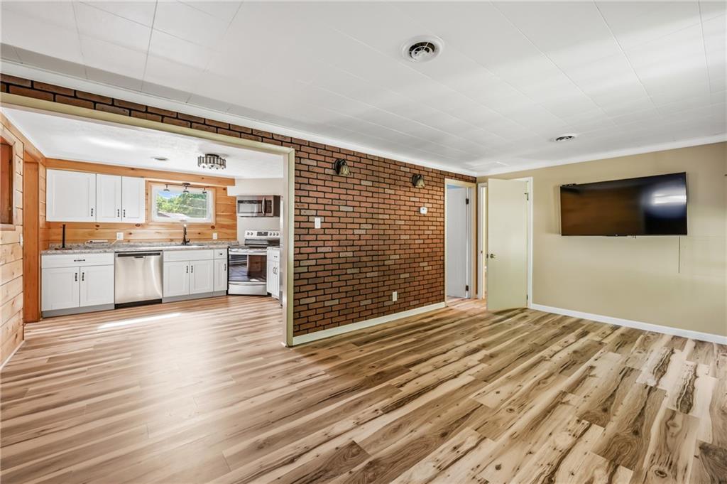 2025 West Lake Road Jamestown, PA 16134 - Photo 11 of 23
