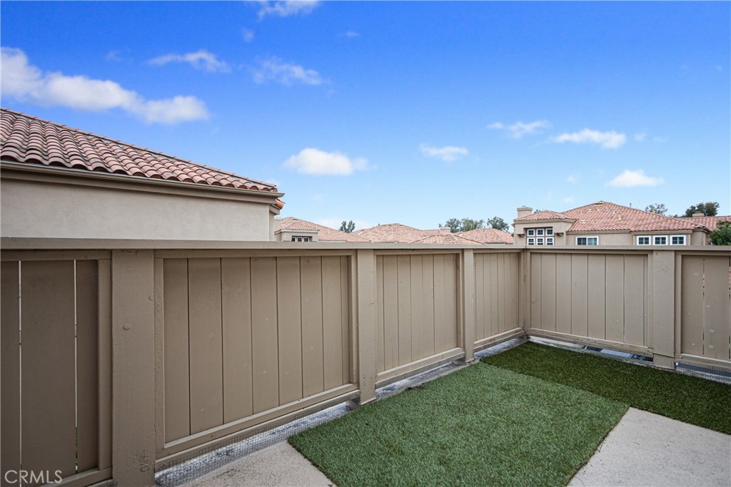 23 Ericson Aisle Irvine, CA 92620 - Photo 22 of 28 a backyard of a house