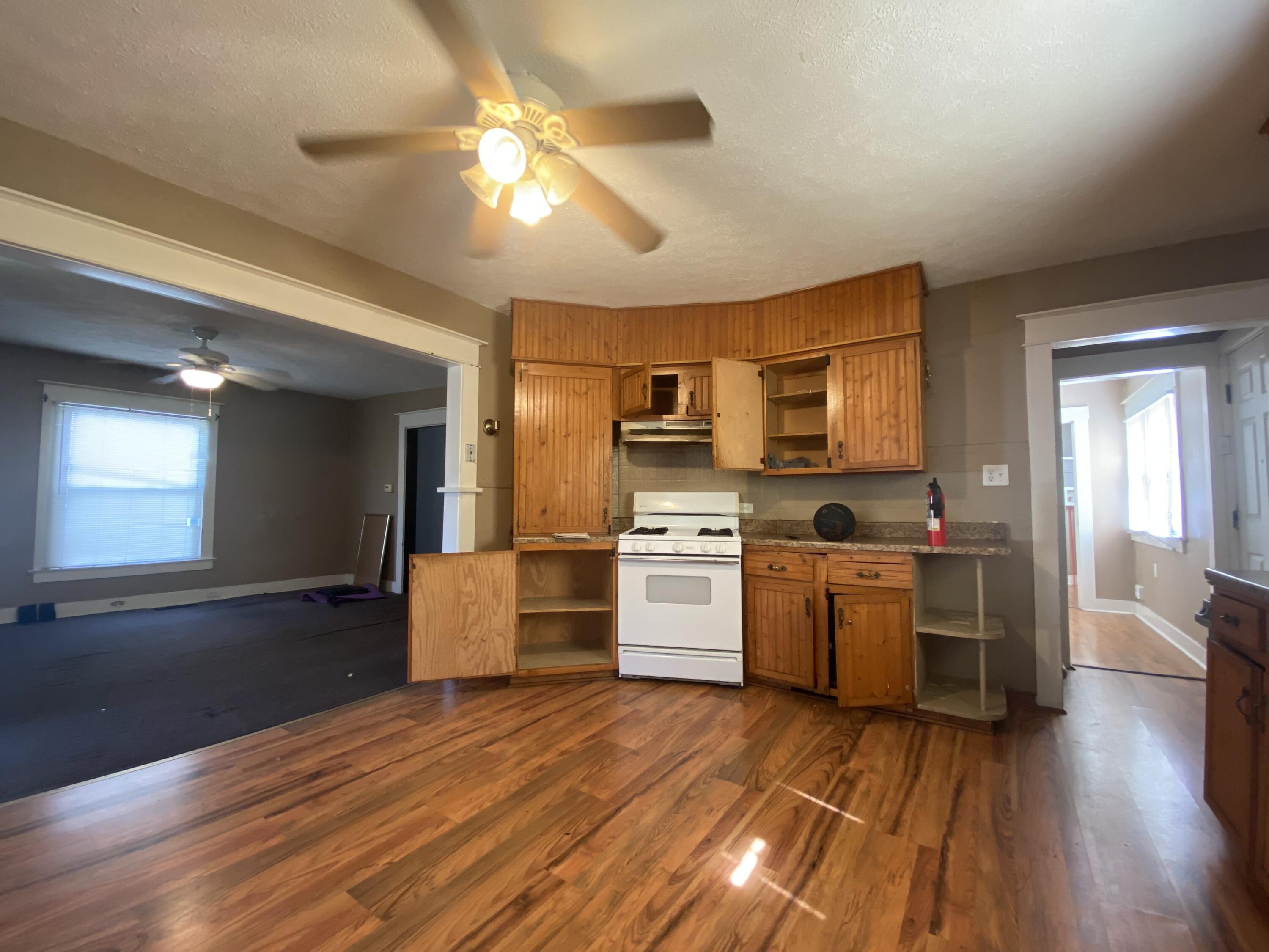 112 North Burnett Road Springfield, OH 45503 - Photo 14 of 27 Gallery Image 14