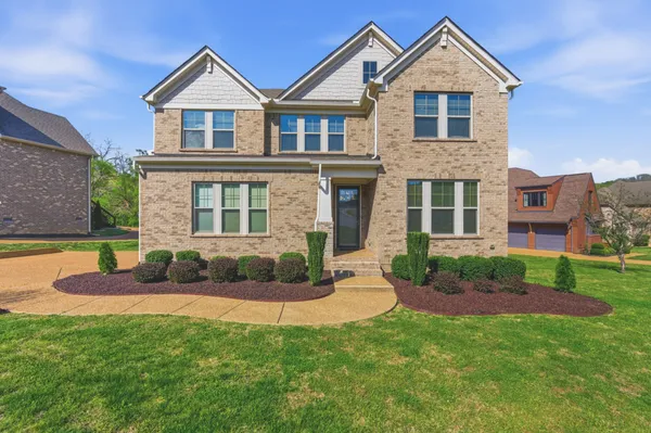 $874,900 | 600 Cherry Grv Point, Whites Creek, TN 37189