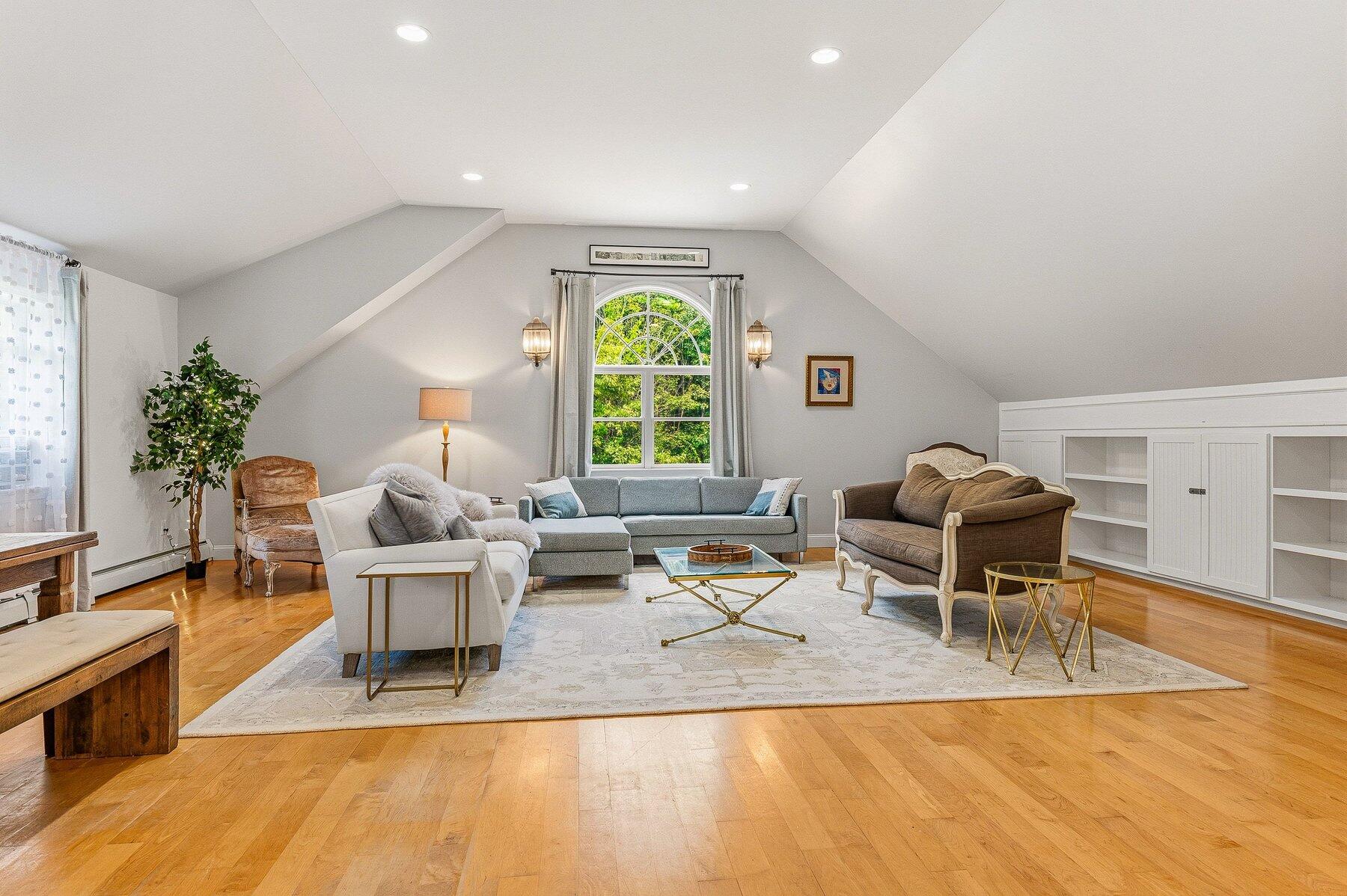 194 Birch Hill Road York, ME 03909 - Photo 5 of 93 194 Birch Hill Rd., York, ME