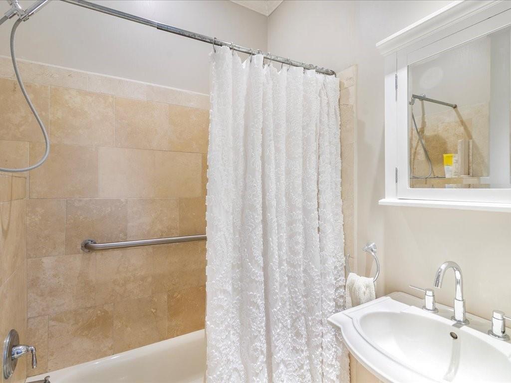 1454 Magazine Street New Orleans, LA 70130 - Photo 15 of 26