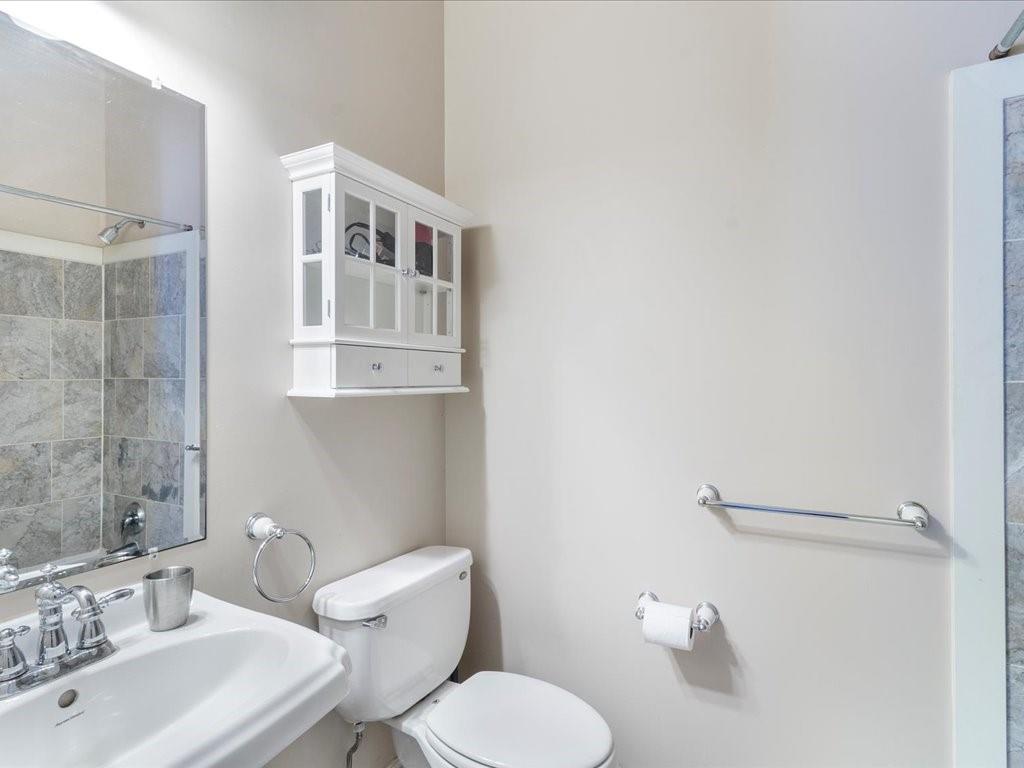 1454 Magazine Street New Orleans, LA 70130 - Photo 19 of 26