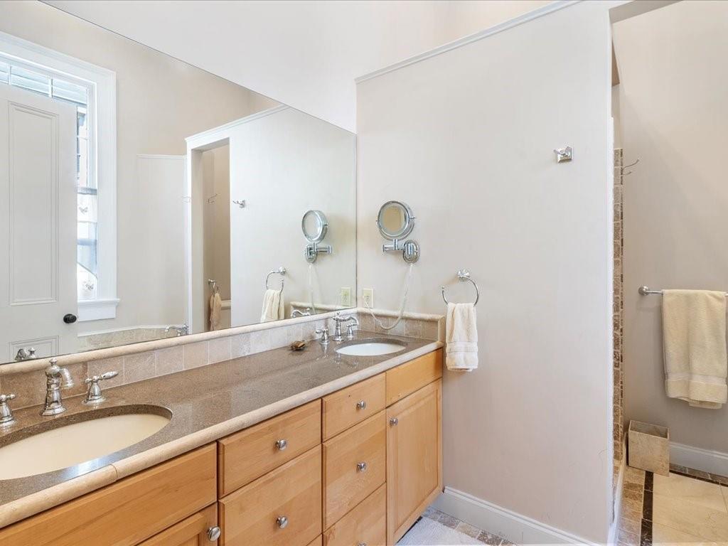 1454 Magazine Street New Orleans, LA 70130 - Photo 22 of 26