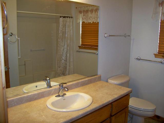 30100 1 Hundred Road Shingletown, CA 96088 - Photo 11 of 20 Hall Bath
