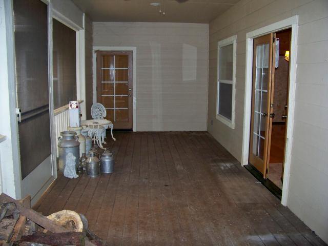 30100 1 Hundred Road Shingletown, CA 96088 - Photo 13 of 20 Enclosed Back Porch
