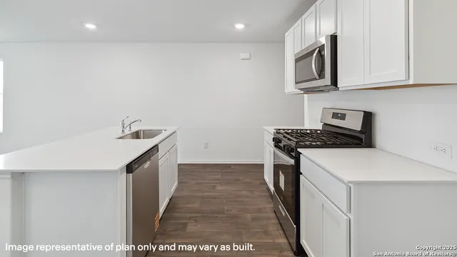 $248,590 | 15418 Lemon Pepper Creek, Von Ormy, TX 78073