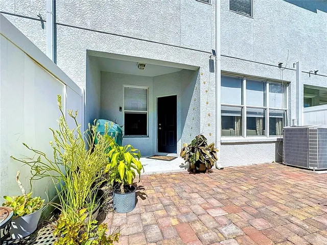 $280,000 | 325 Morning Rain Place, Valrico, FL 33594