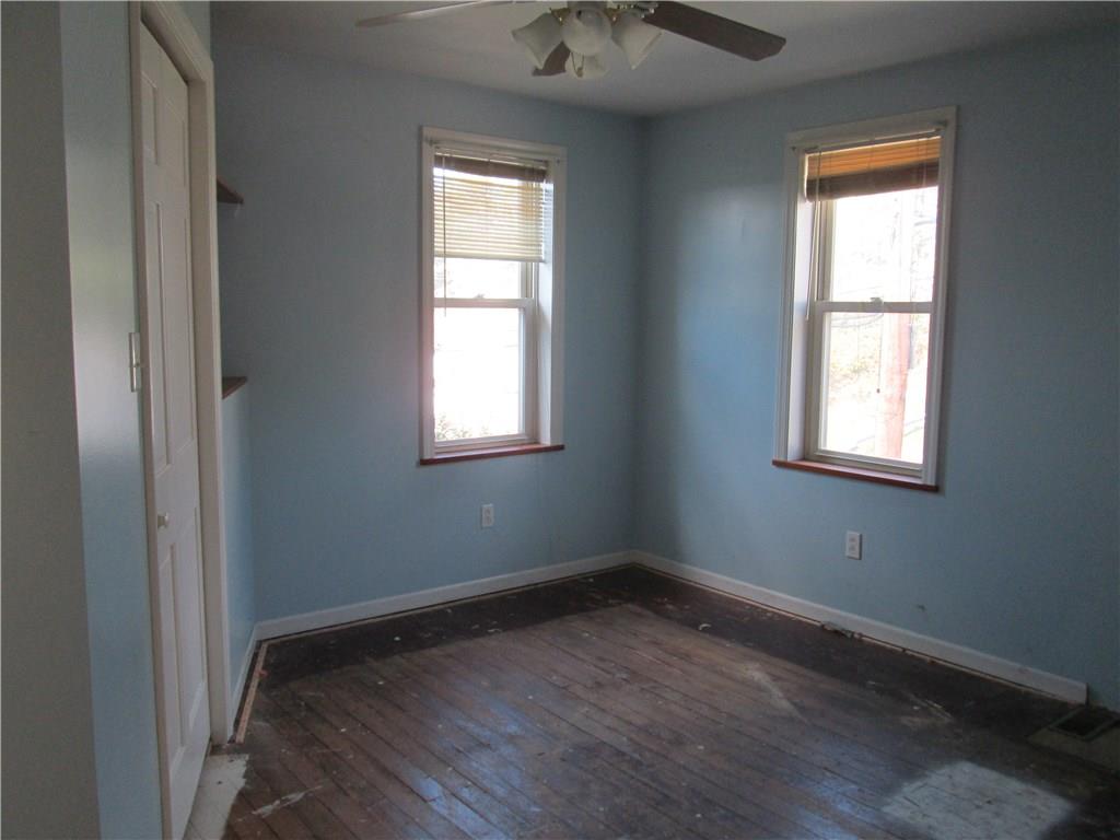 801 Spruce Street East Rochester, PA 15074 - Photo 14 of 15