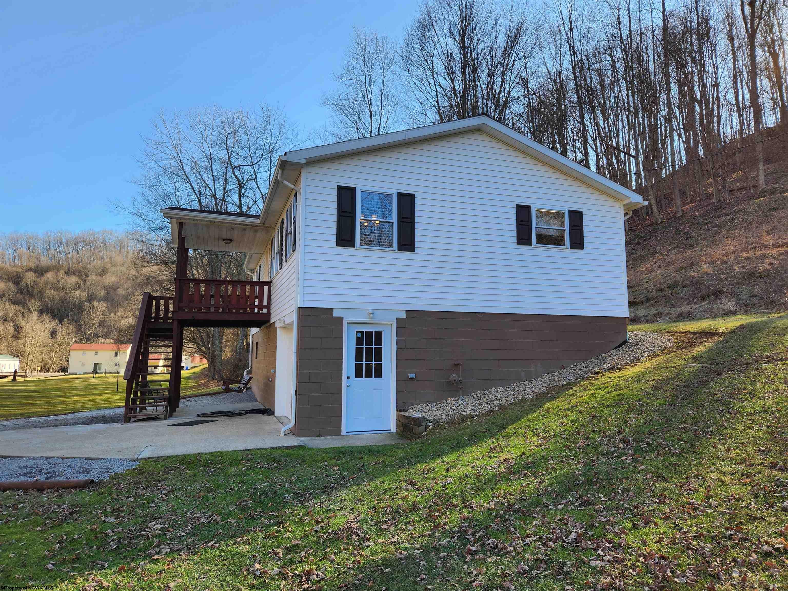 123 Seal Run Road Salem, WV 26426 - Photo 3 of 24 Gallery Image 3