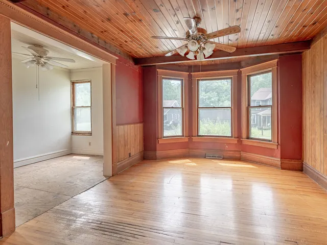 $149,900 | 514 North Street, Crete, IL 60417