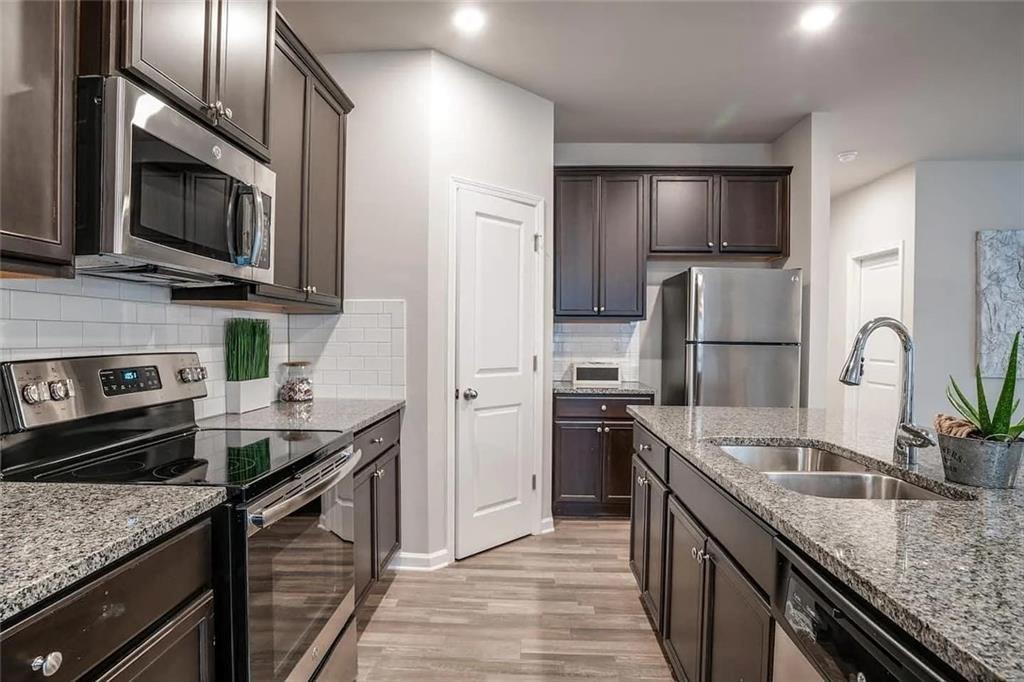 1908 Stanton Road East Point, GA 30344 - Photo 12 of 36