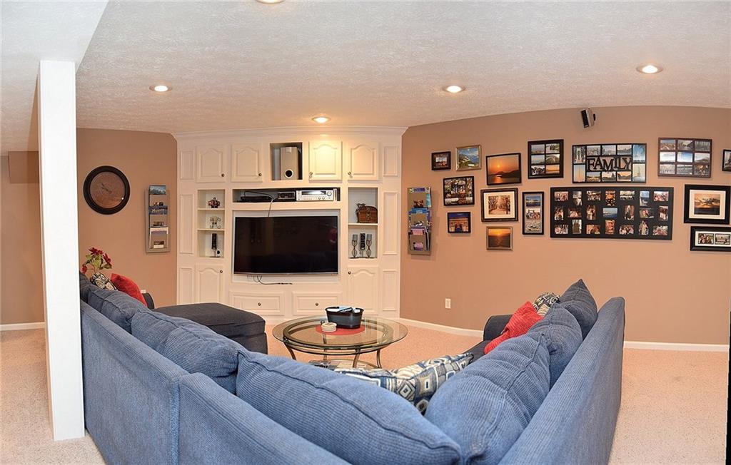 10940 Fairway Ridge Lane Fishers, IN 46037 - Photo 37 of 44 Gallery Image 37