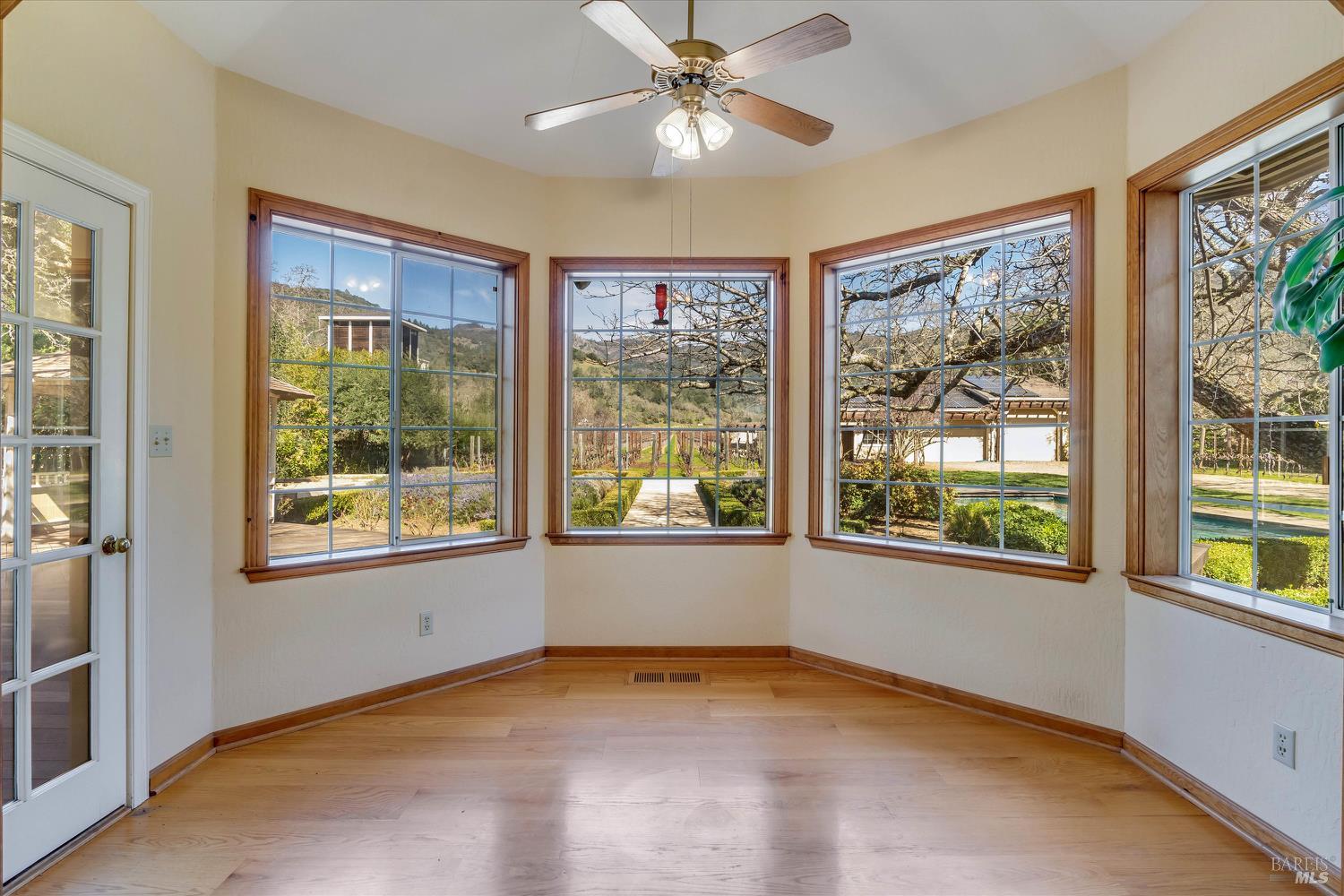 20 Rosedale Road Calistoga, CA 94515 - Photo 29 of 47 a view of an empty room with a window and a livingroom