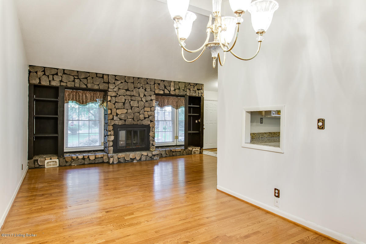 123 Blue Ridge Road Louisville, KY 40223 - Photo 11 of 32 123 Blue Ridge-11