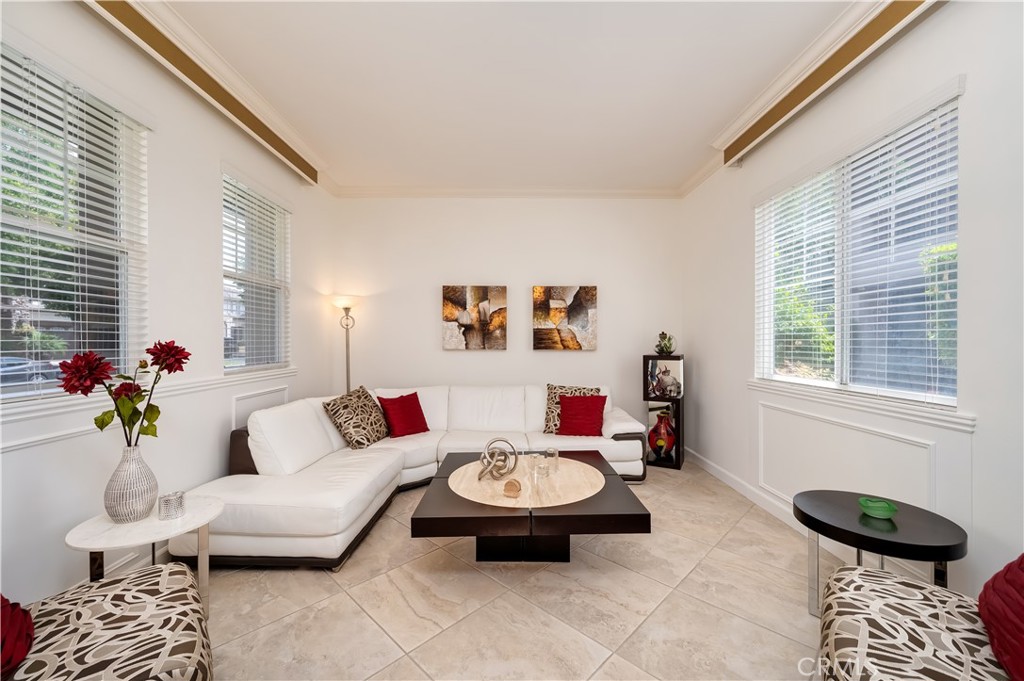 17 Winslow Street Ladera Ranch, CA 92694 - Photo 6 of 73 Gallery Image 6