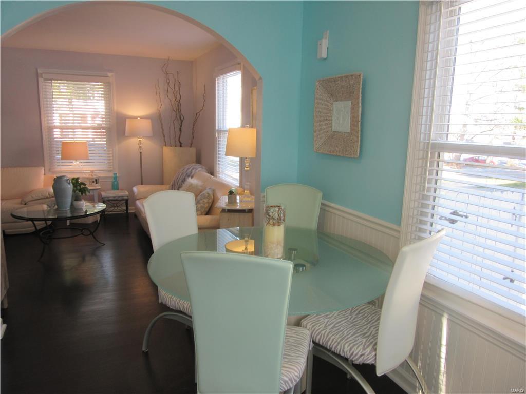 10356 Conway Road Frontenac, MO 63131 - Photo 6 of 18 Gallery Image 6