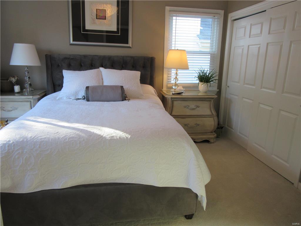 10356 Conway Road Frontenac, MO 63131 - Photo 10 of 18 Gallery Image 10