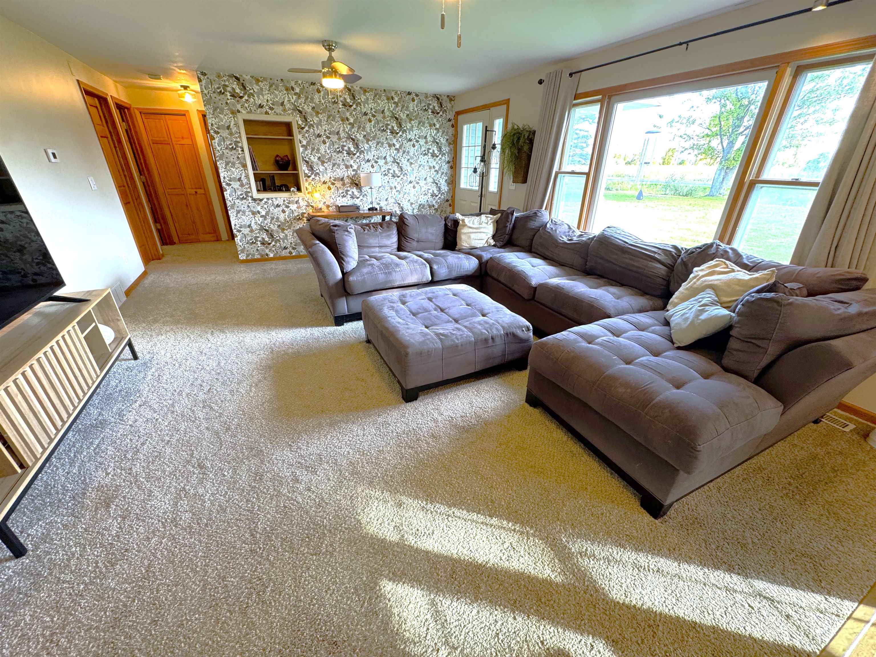 2192 South Garfield Road Auburn, MI 48611 - Photo 8 of 28 Gallery Image 8