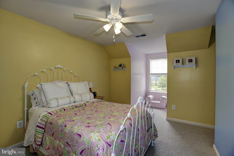 613 Havenhill Road Edgewater, MD 21037 - Photo 20 of 26 Bedroom #2