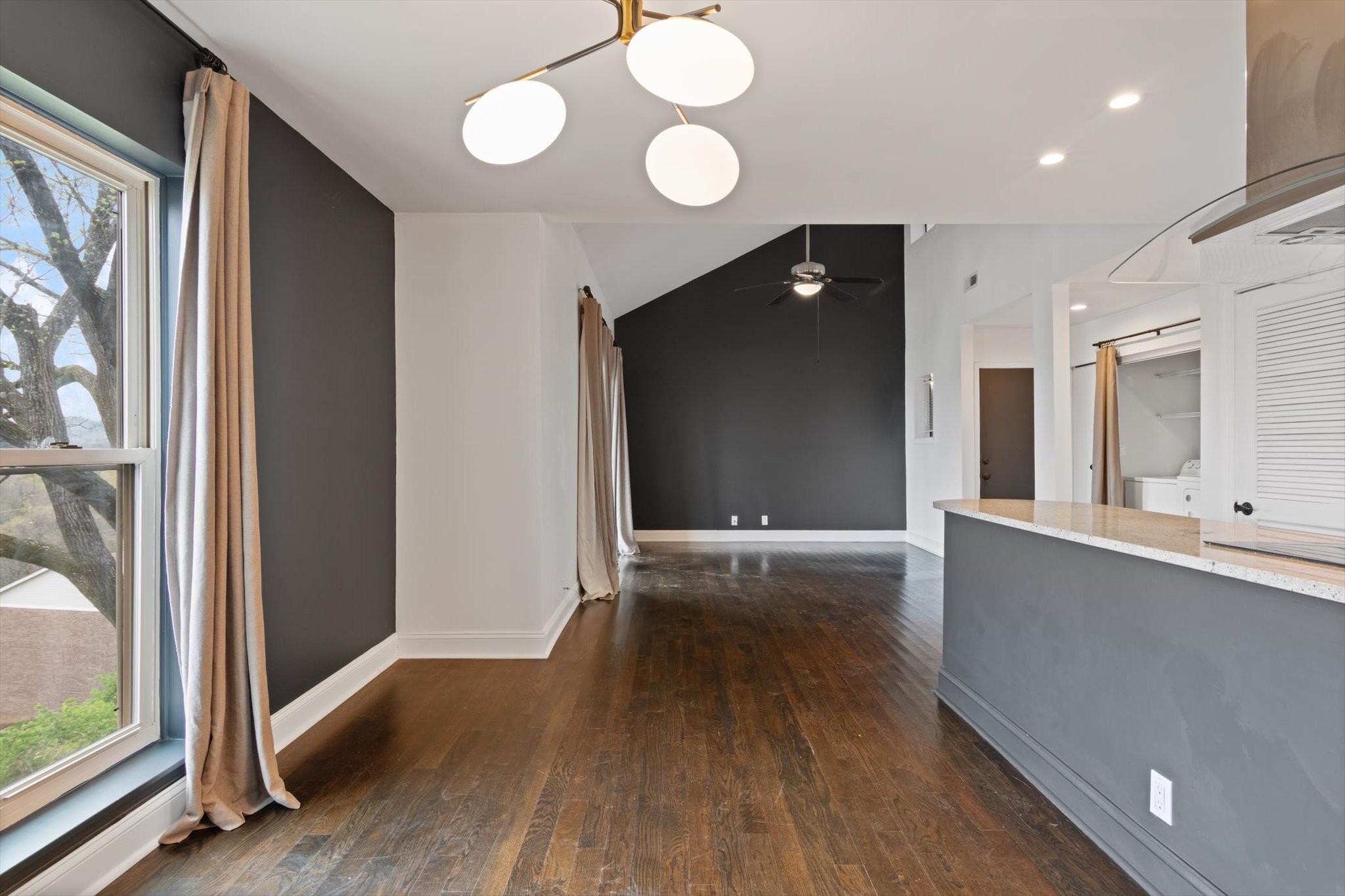 447 Summit Ridge Place Nashville, TN 37215 - Photo 7 of 22 Gallery Image 7