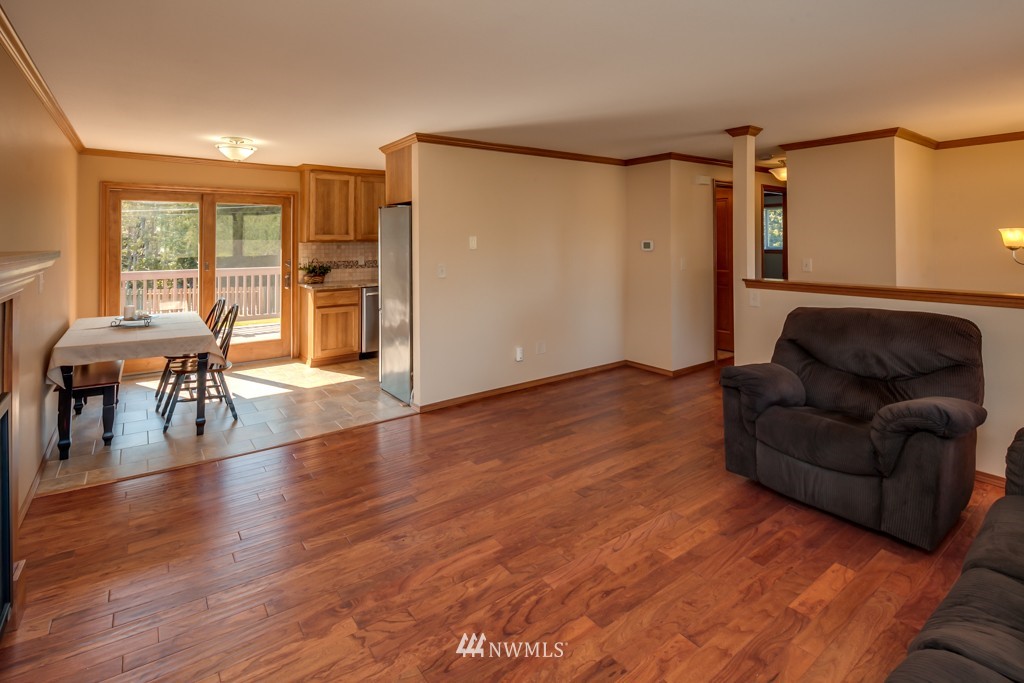 1094 Shaw Road Ferndale, WA 98248 - Photo 4 of 25