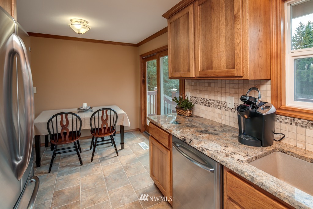 1094 Shaw Road Ferndale, WA 98248 - Photo 7 of 25