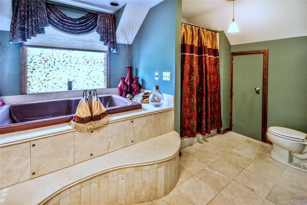 10386 Grubbs Road Wexford, PA 15090 - Photo 16 of 23 Gallery Image 16
