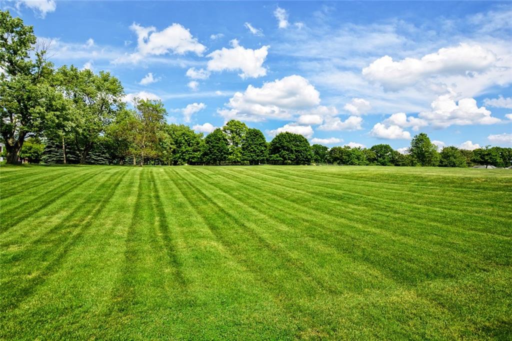 10386 Grubbs Road Wexford, PA 15090 - Photo 3 of 23 Gallery Image 3
