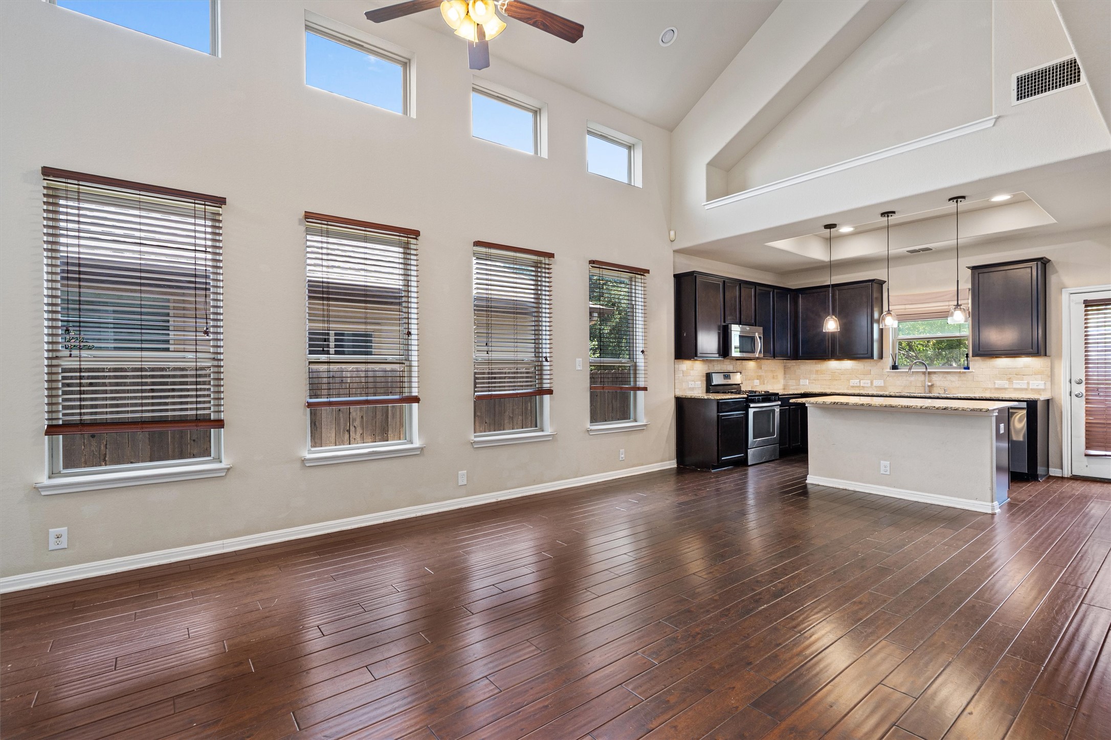 7337 Menchaca Road, Unit 29 Austin, TX 78745 - Photo 6 of 35