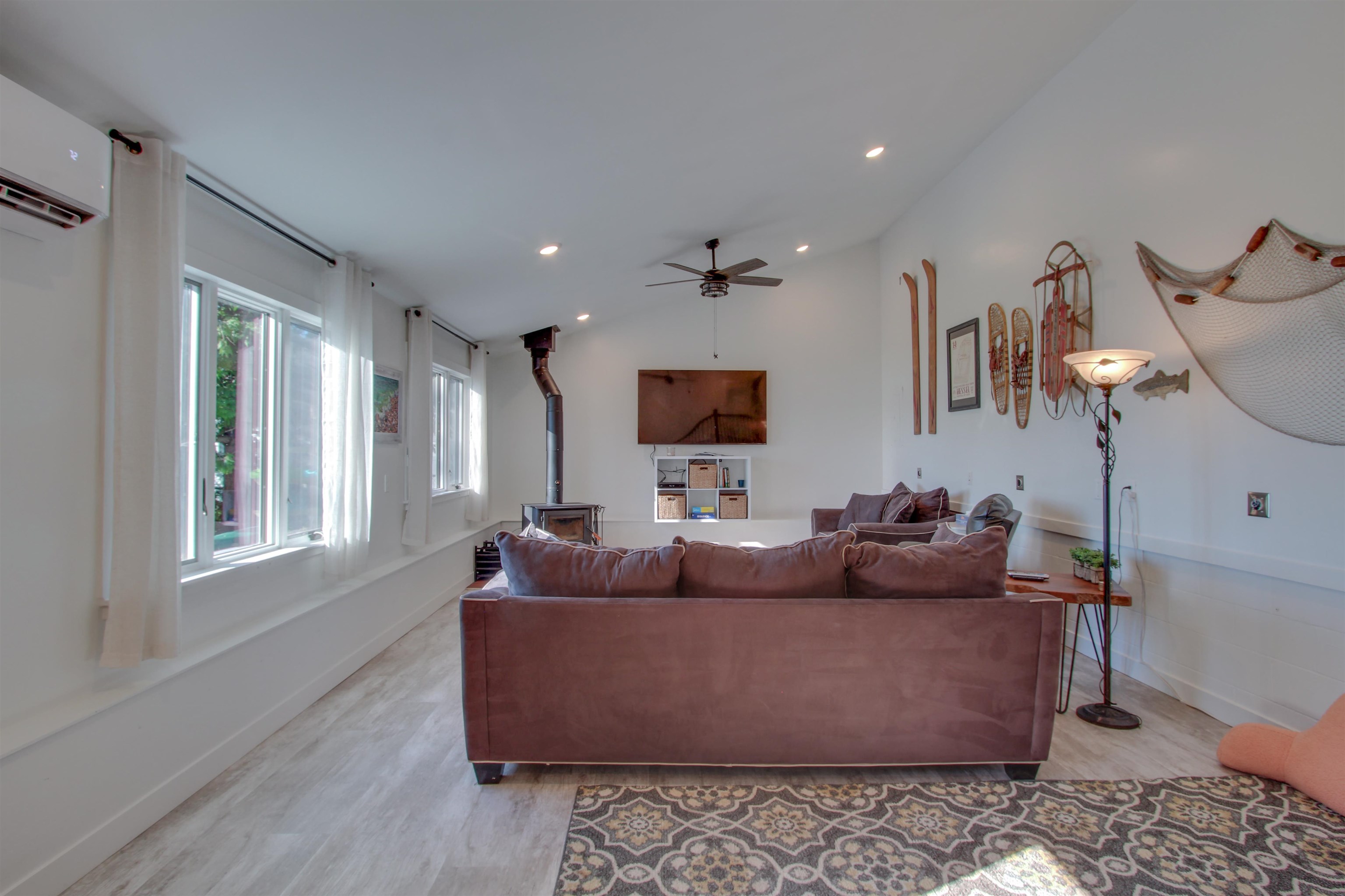 10329 Wildwood Road Interlochen, MI 49643 - Photo 12 of 30 1903491-11.JPG