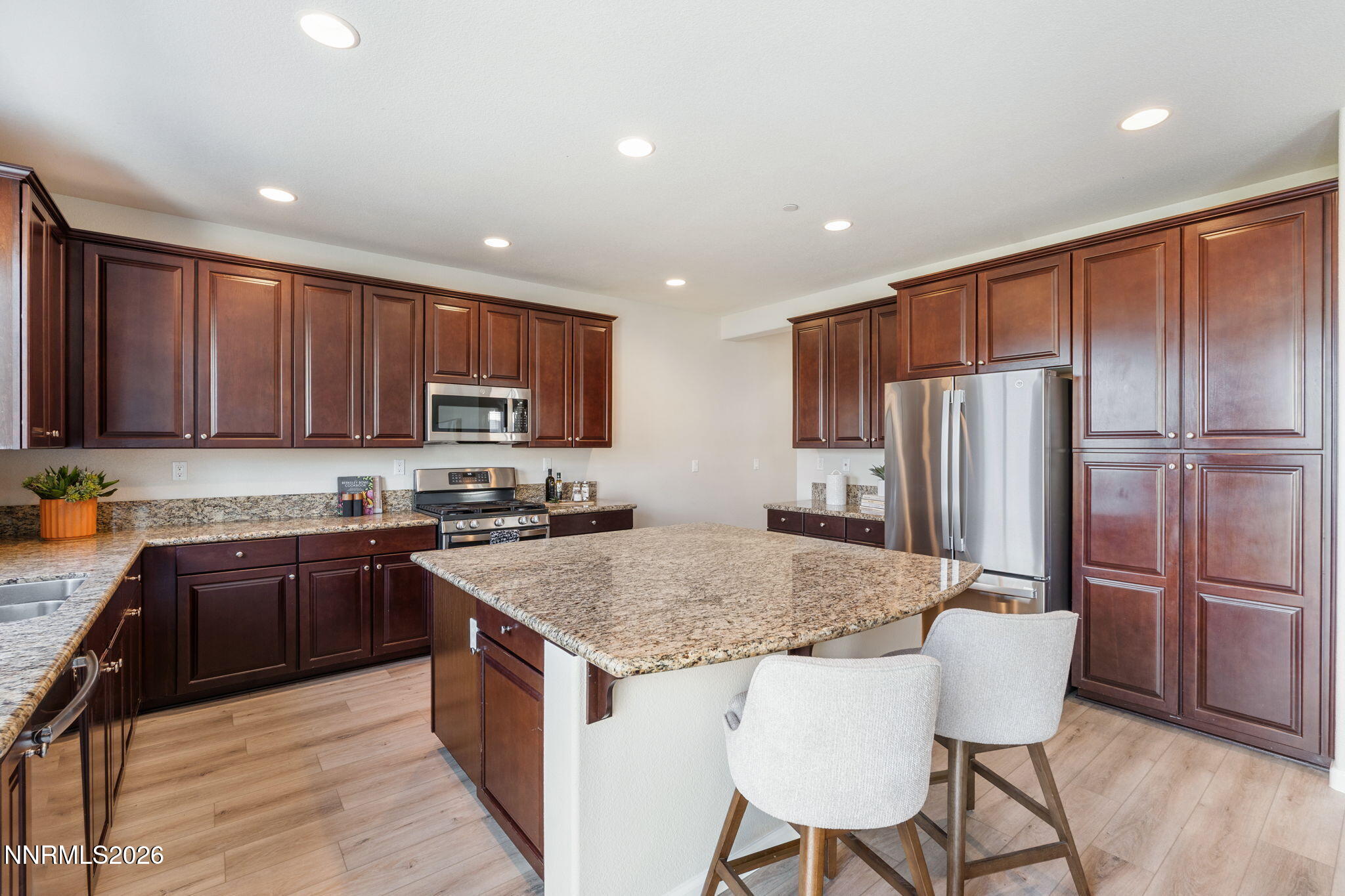 2995 Brachetto Loop Sparks, NV 89434 - Photo 11 of 45 Kitchen