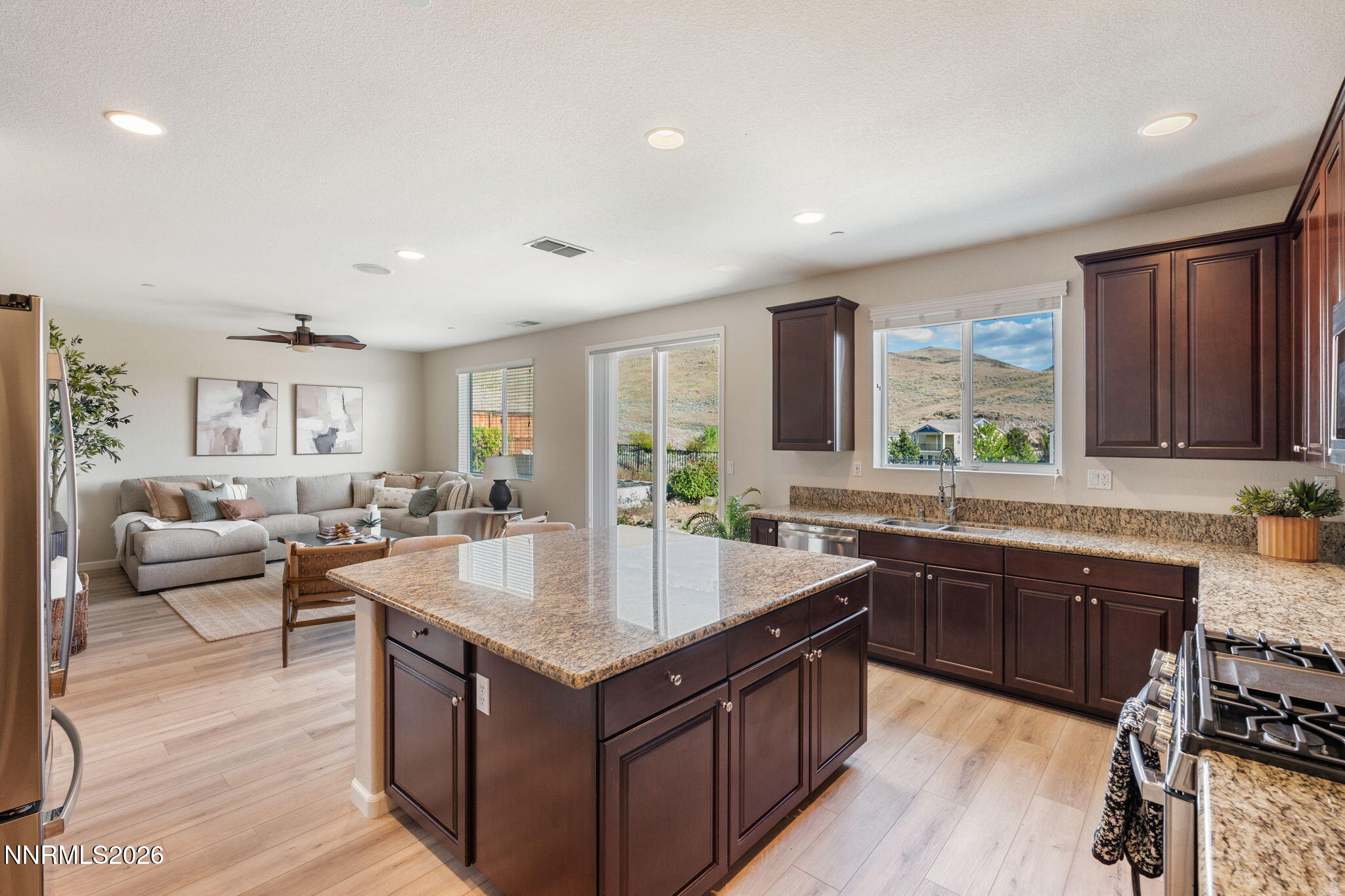 2995 Brachetto Loop Sparks, NV 89434 - Photo 13 of 45 Kitchen
