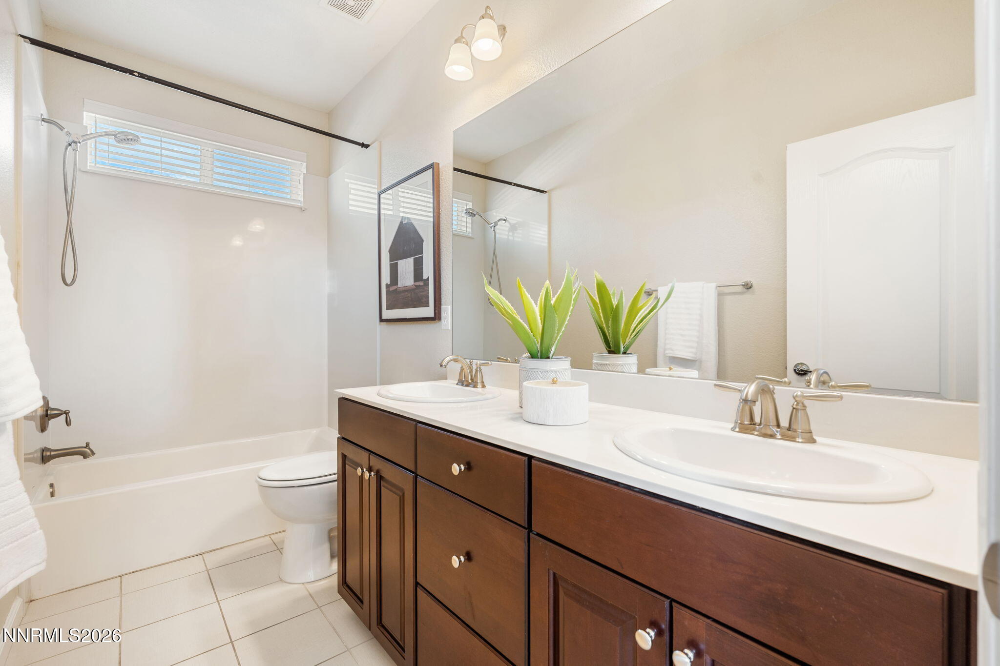 2995 Brachetto Loop Sparks, NV 89434 - Photo 32 of 45 Bathroom