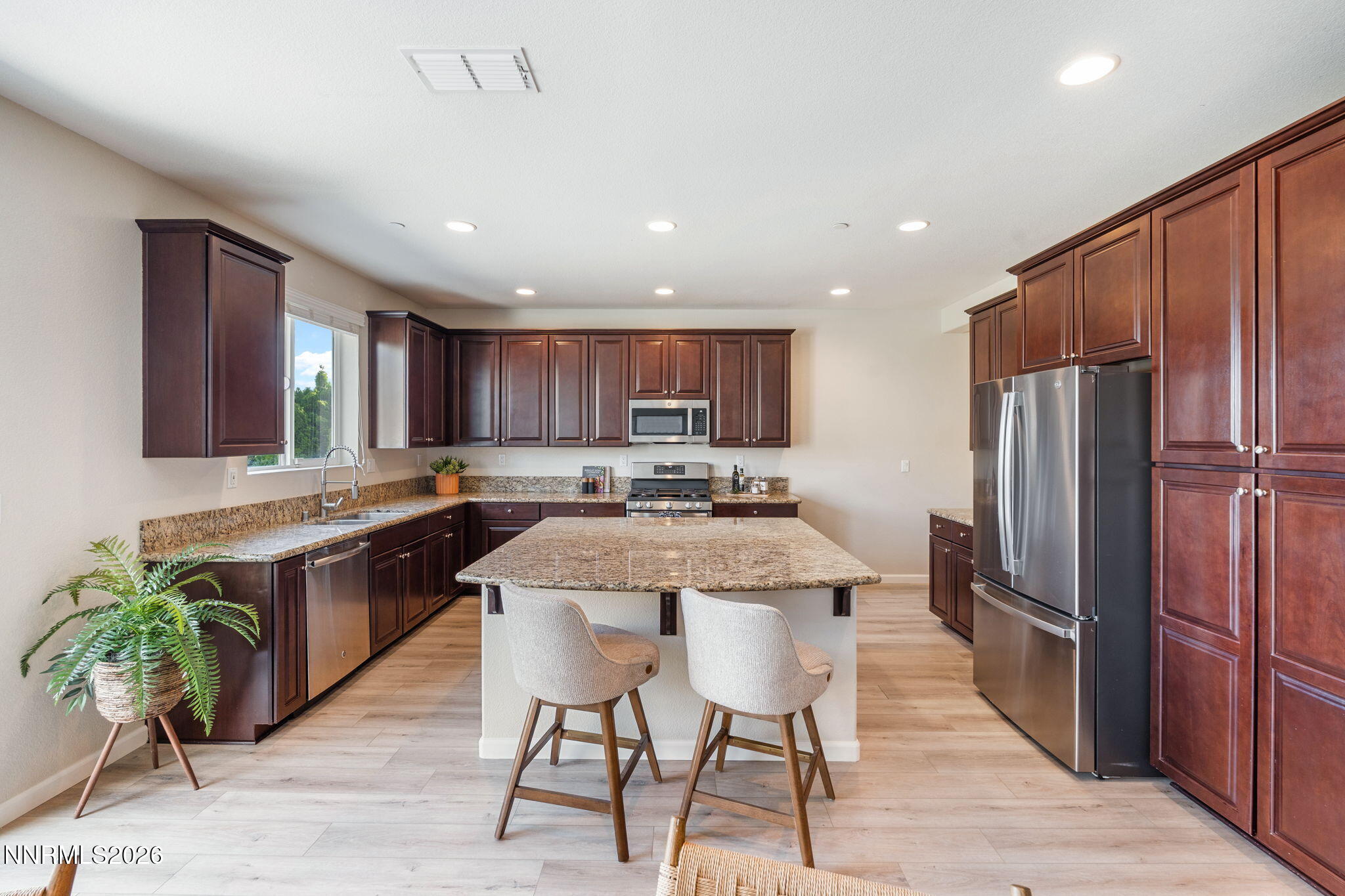 2995 Brachetto Loop Sparks, NV 89434 - Photo 9 of 45 Kitchen