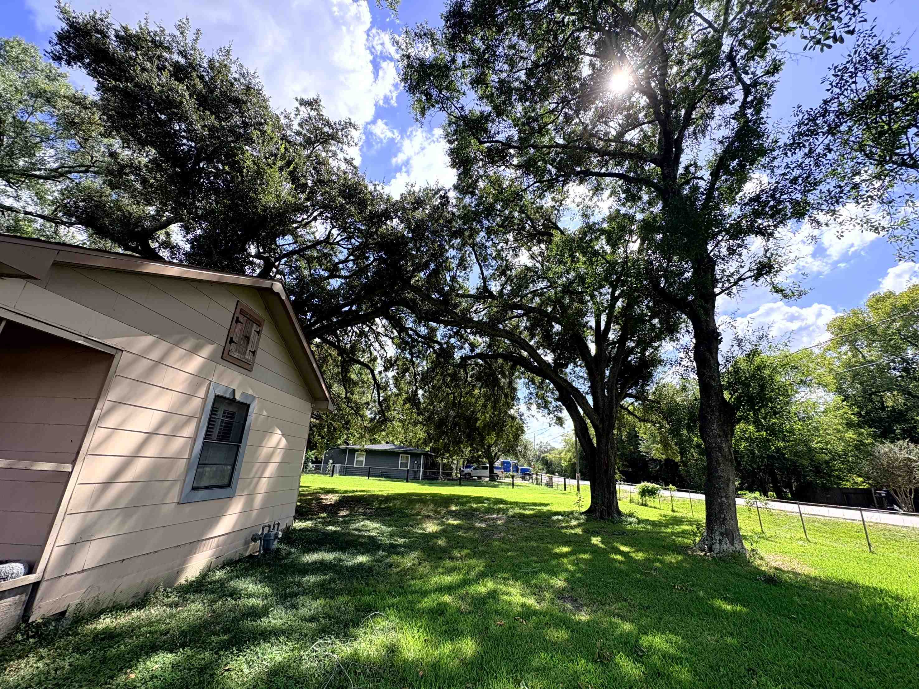 1875 Wescalder Road Beaumont, TX 77707 - Photo 12 of 27