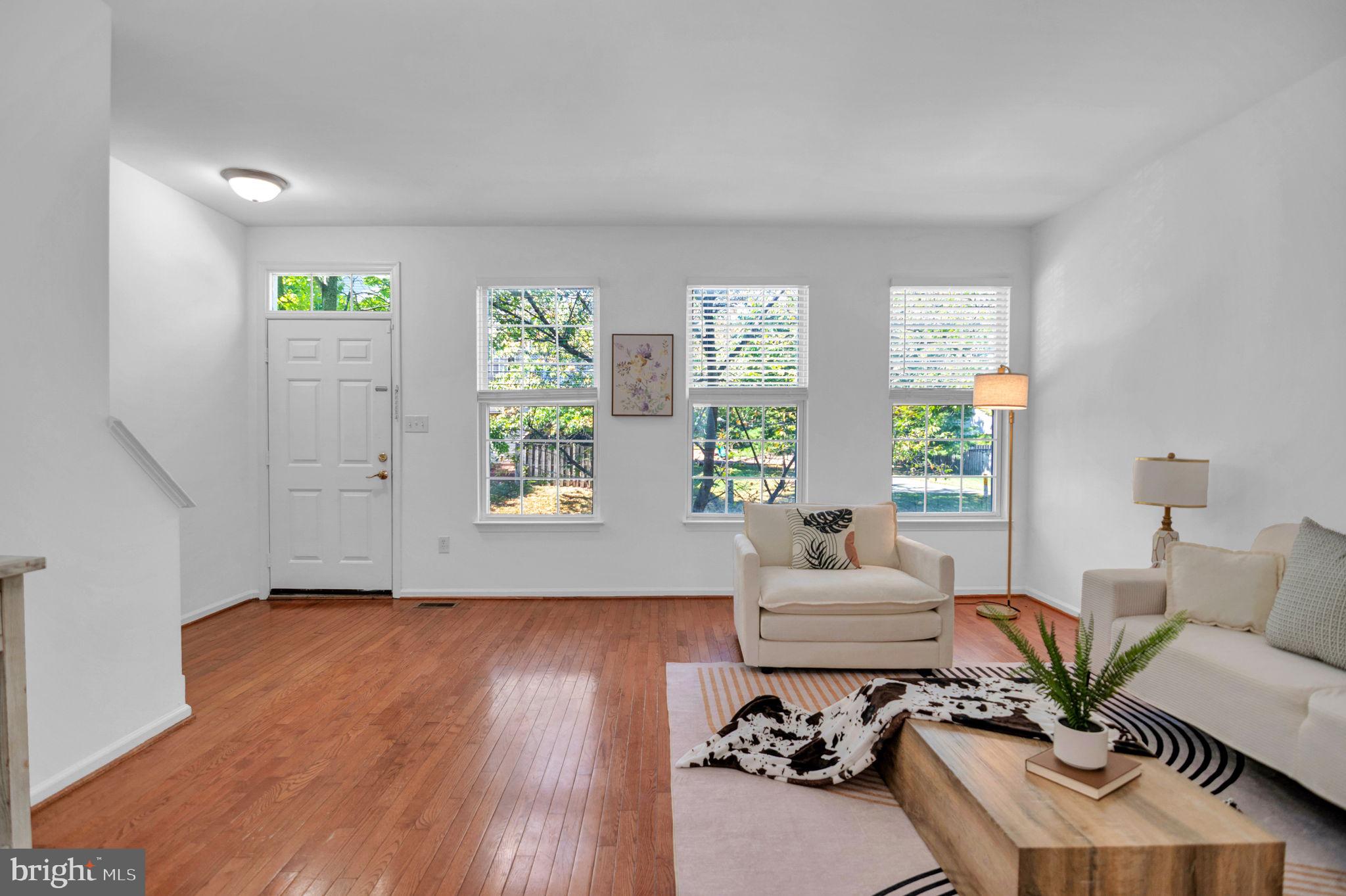 6427 McCoy Road Centreville, VA 20121 - Photo 3 of 49 Gallery Image 3