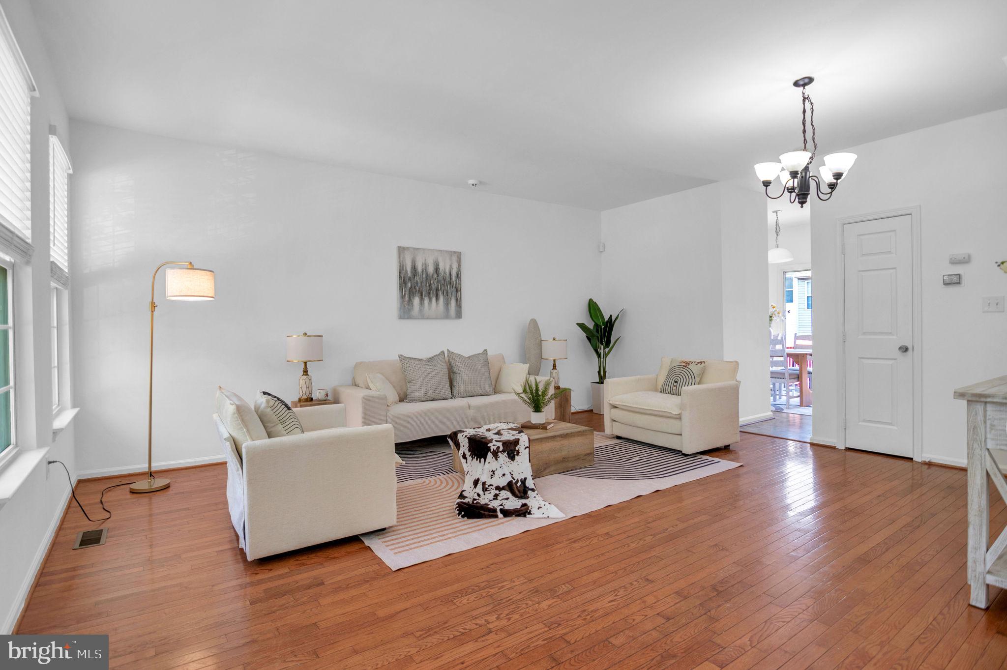 6427 McCoy Road Centreville, VA 20121 - Photo 6 of 49 Gallery Image 6