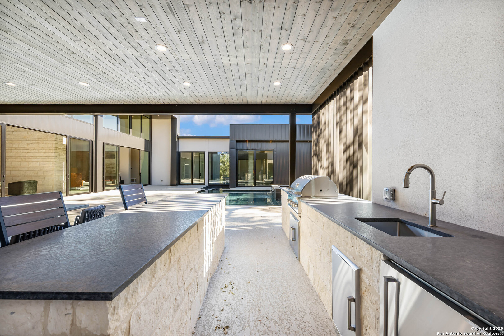 108 Whittingham Road San Antonio, TX 78231 - Photo 14 of 45