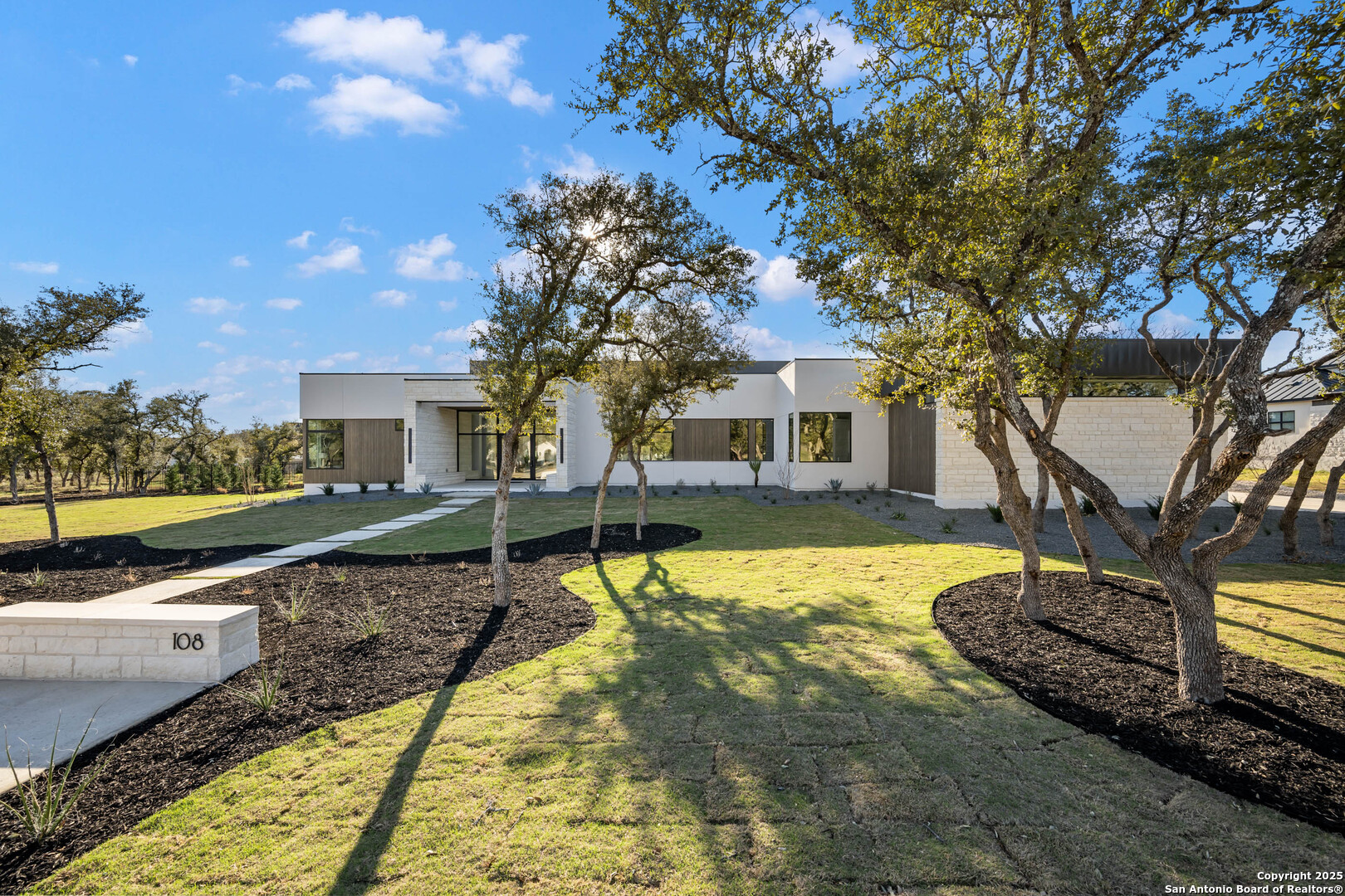 108 Whittingham Road San Antonio, TX 78231 - Photo 3 of 45