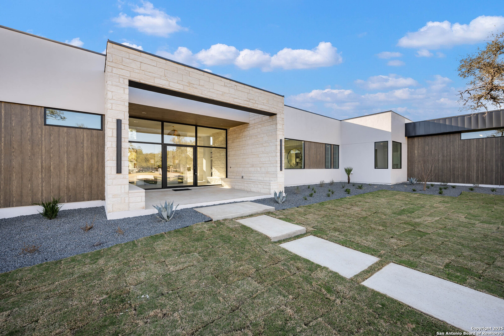 108 Whittingham Road San Antonio, TX 78231 - Photo 4 of 45