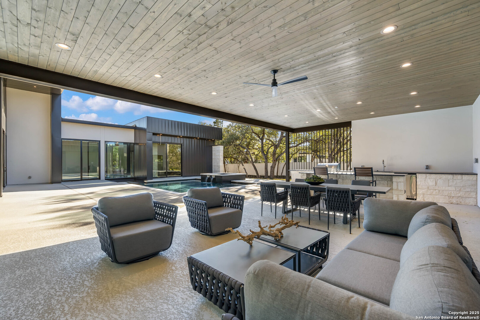 108 Whittingham Road San Antonio, TX 78231 - Photo 8 of 45