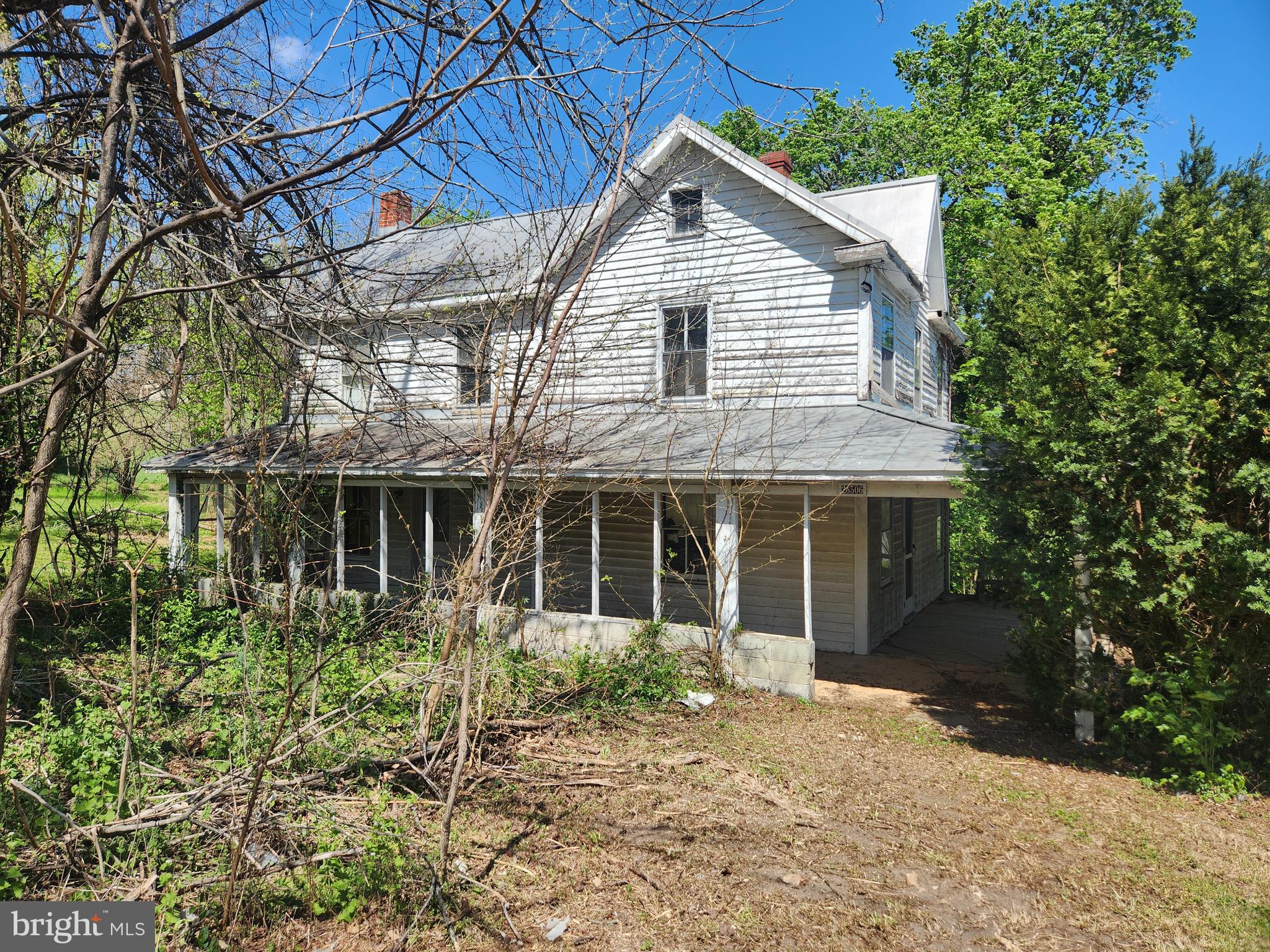 26506 Clarksburg Road Clarksburg, MD 20871 - Photo 4 of 39 a view of outdoor space yard and front view of a house