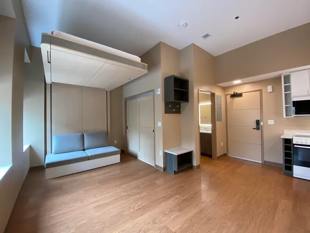 $1,699 | 83 Hanover Street, Unit 210, Manchester, NH 03101