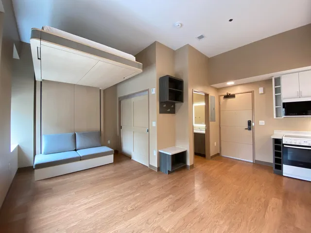 $1,699 | 83 Hanover Street, Unit 210, Manchester, NH 03101