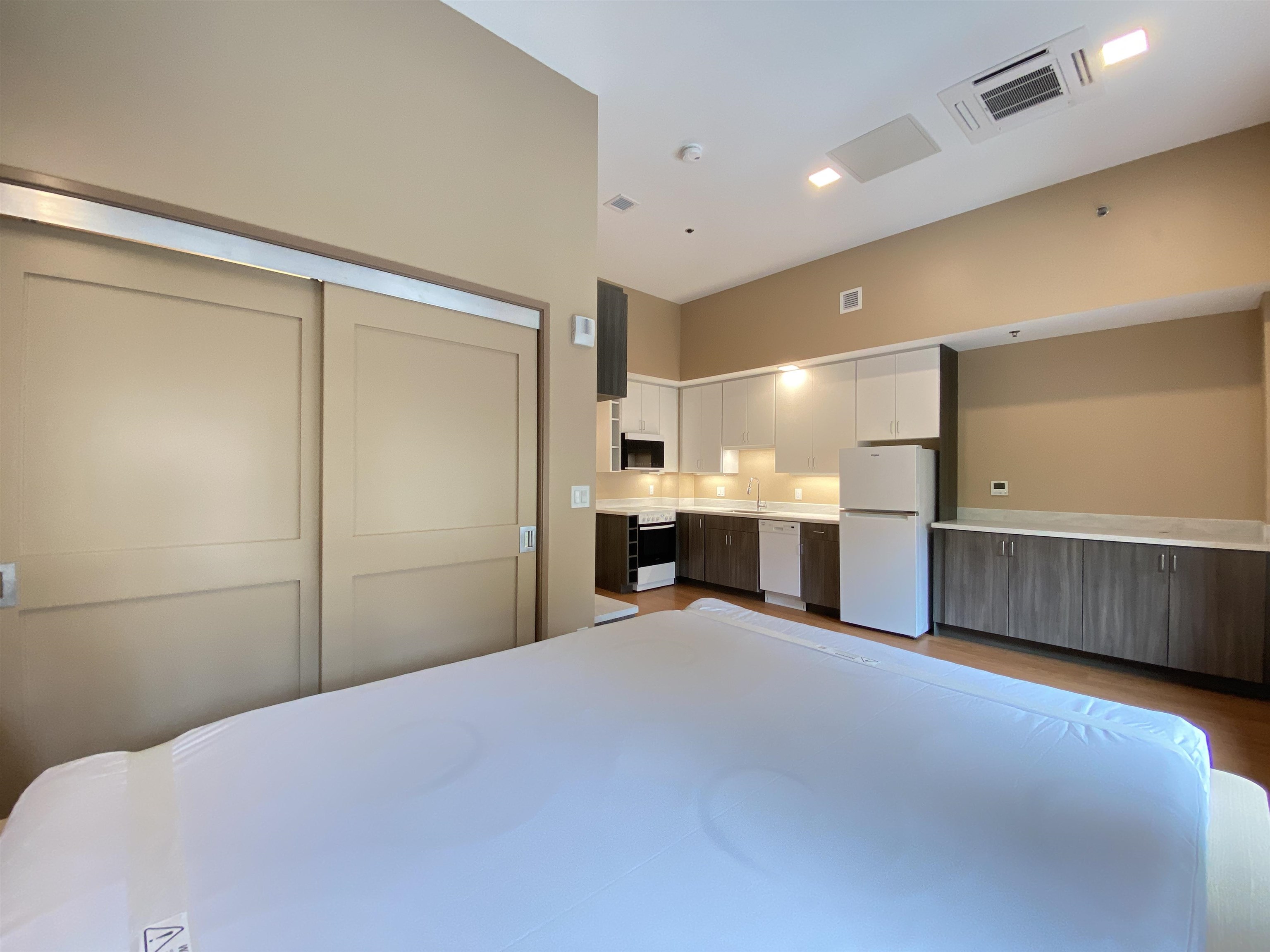 83 Hanover Street, Unit 210 Manchester, NH 03101 - Photo 24 of 36