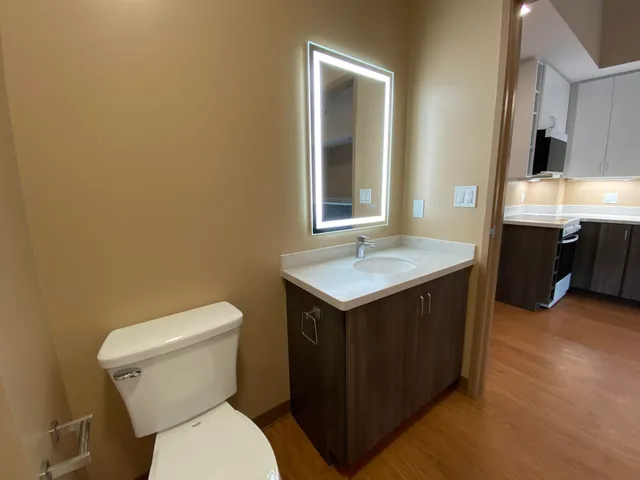 $1,699 | 83 Hanover Street, Unit 210, Manchester, NH 03101